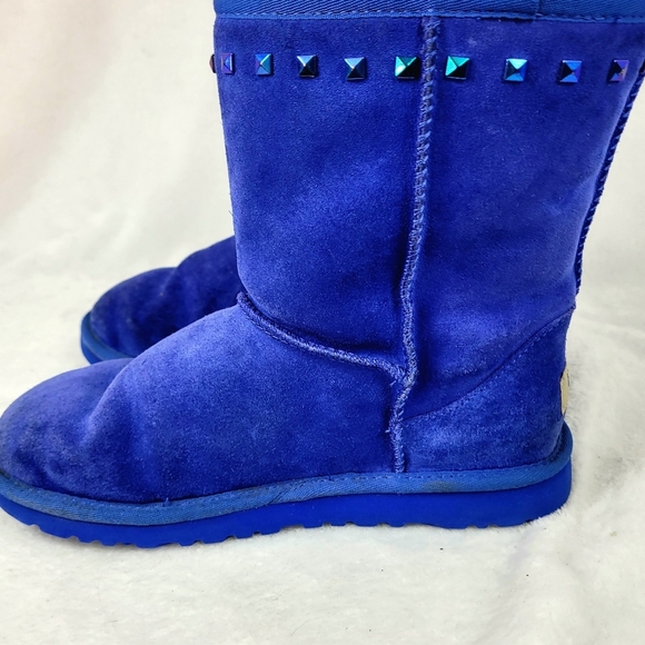 Pre-owned Rare blue Ugg boots US size 5 (big kid)with blue studs see photos - Picture 7 of 13